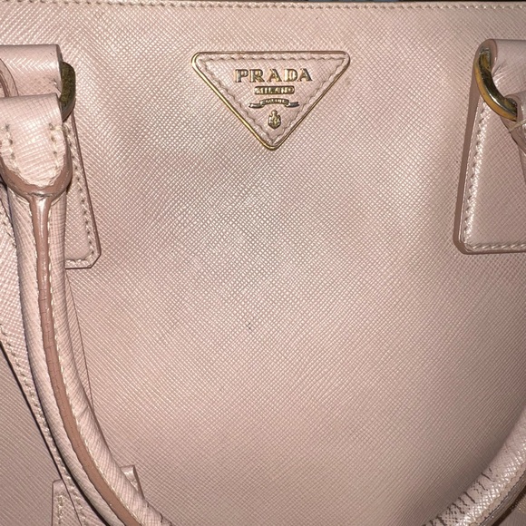 PRADA BAG - Picture 2 of 5